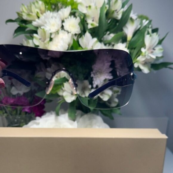 🔥🔥🔥Burberry Unisex Shield UV Sunglasses B3032 1003/8G Made in Italy - Picture 15 of 16